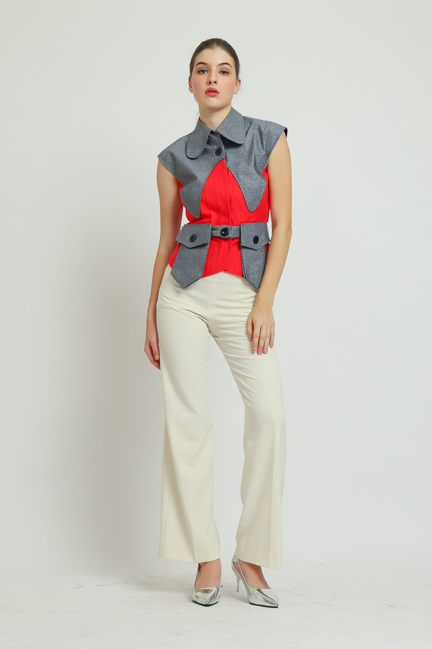 Bloom et Champs Top Segitiga Merah