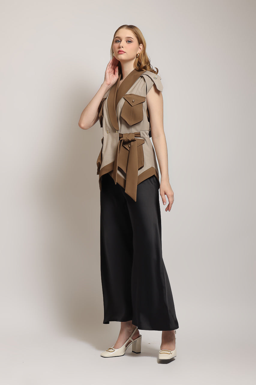 Bloom et Champs Vest Kantong Segitiga/ Flare Saten Pants