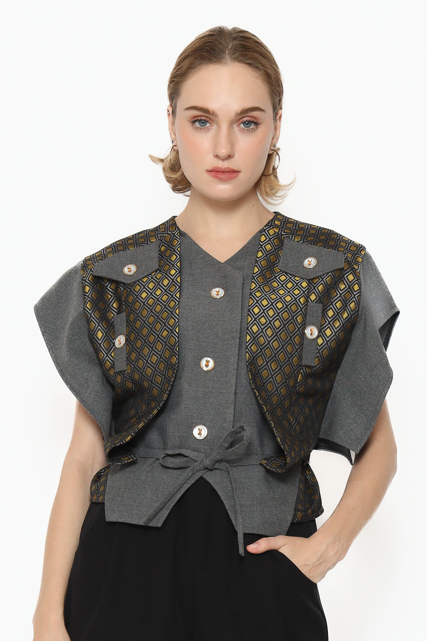 Bloom et Champs Batwing Top in Gold