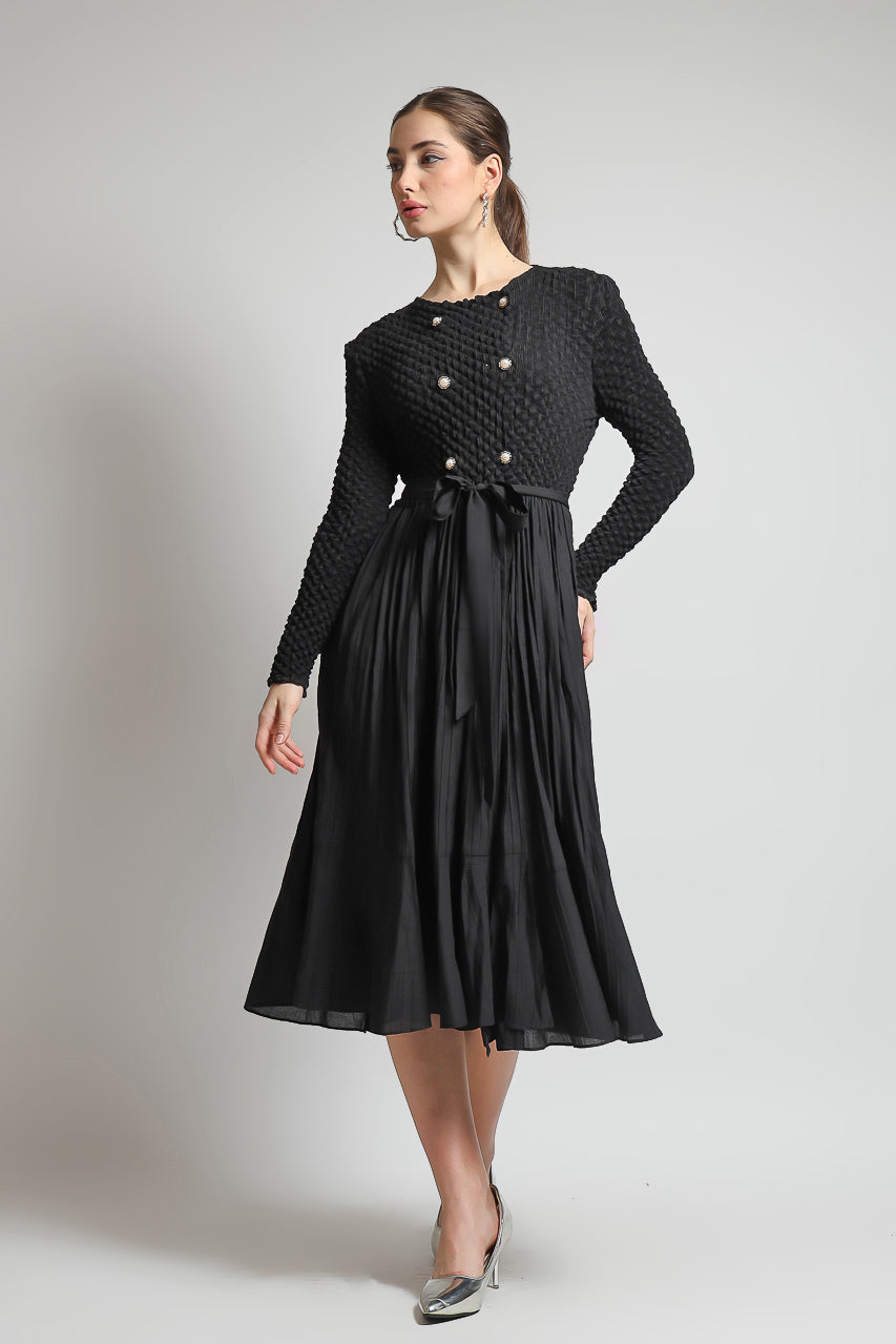 Bloom et Champs Dress Pleats Kancing