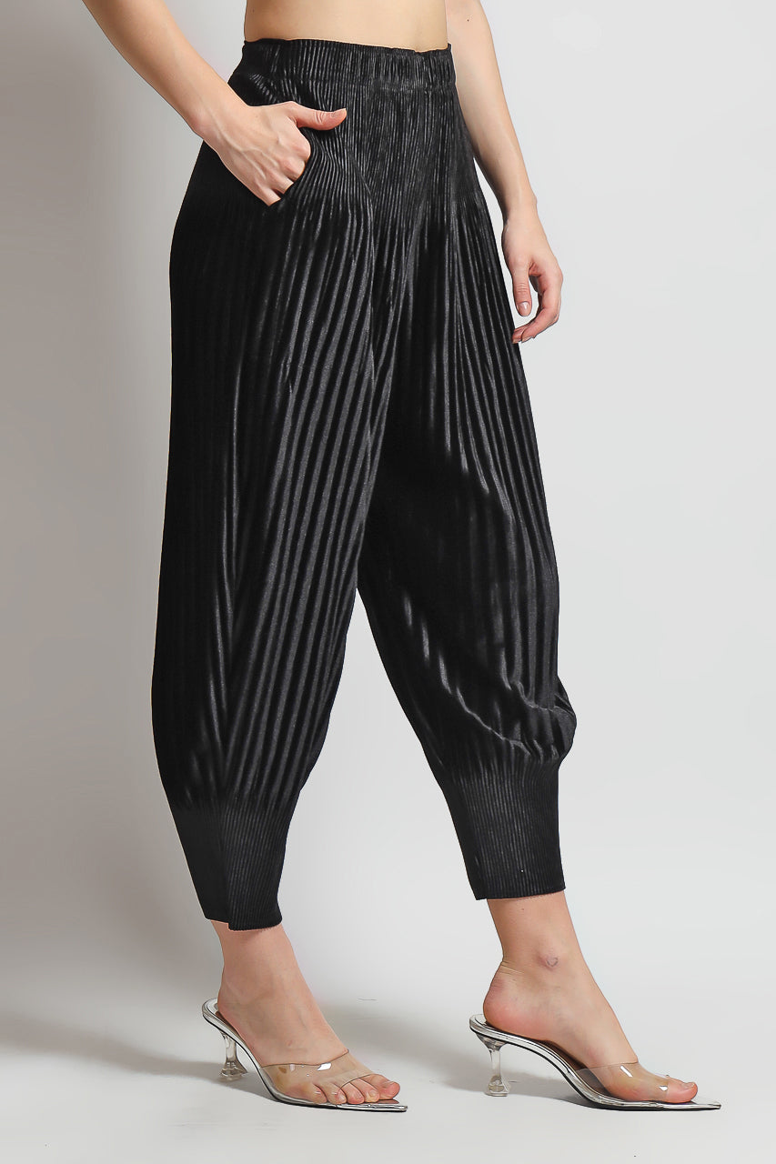 Bloom et Champs Casual Pleats Jacket and Velvet Pleats Pants