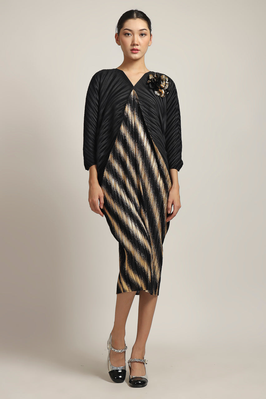 Bloom et Champs Dress Emas Pleats