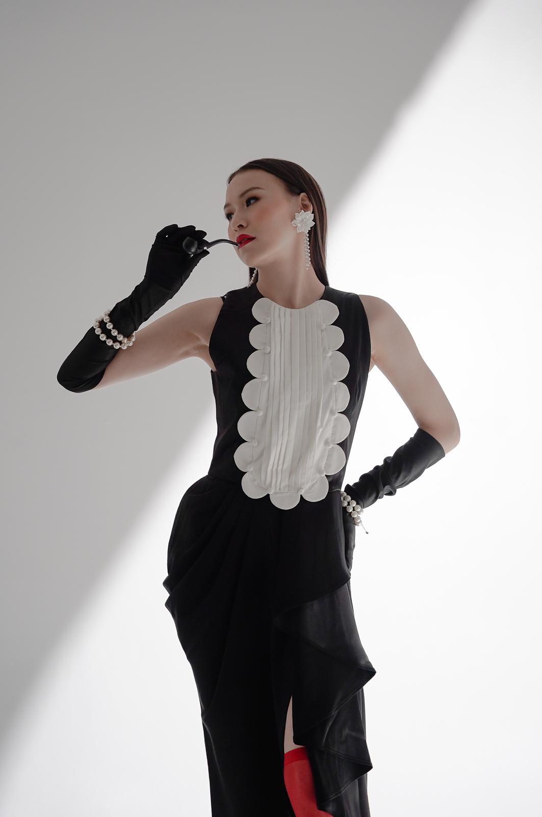 Bloom et Champs Tuxedo Scalloped Dress