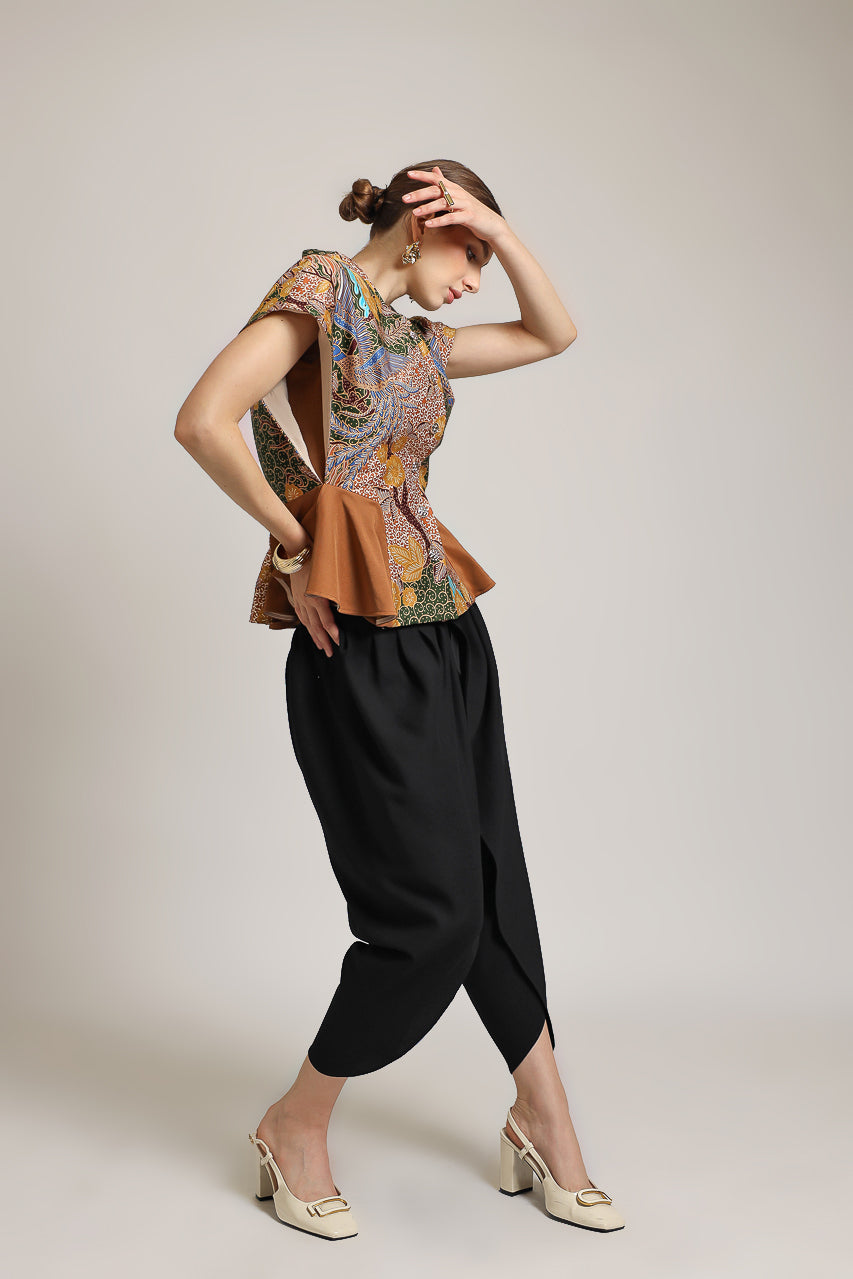 Bloom et Champs Tassel Batik Blouse