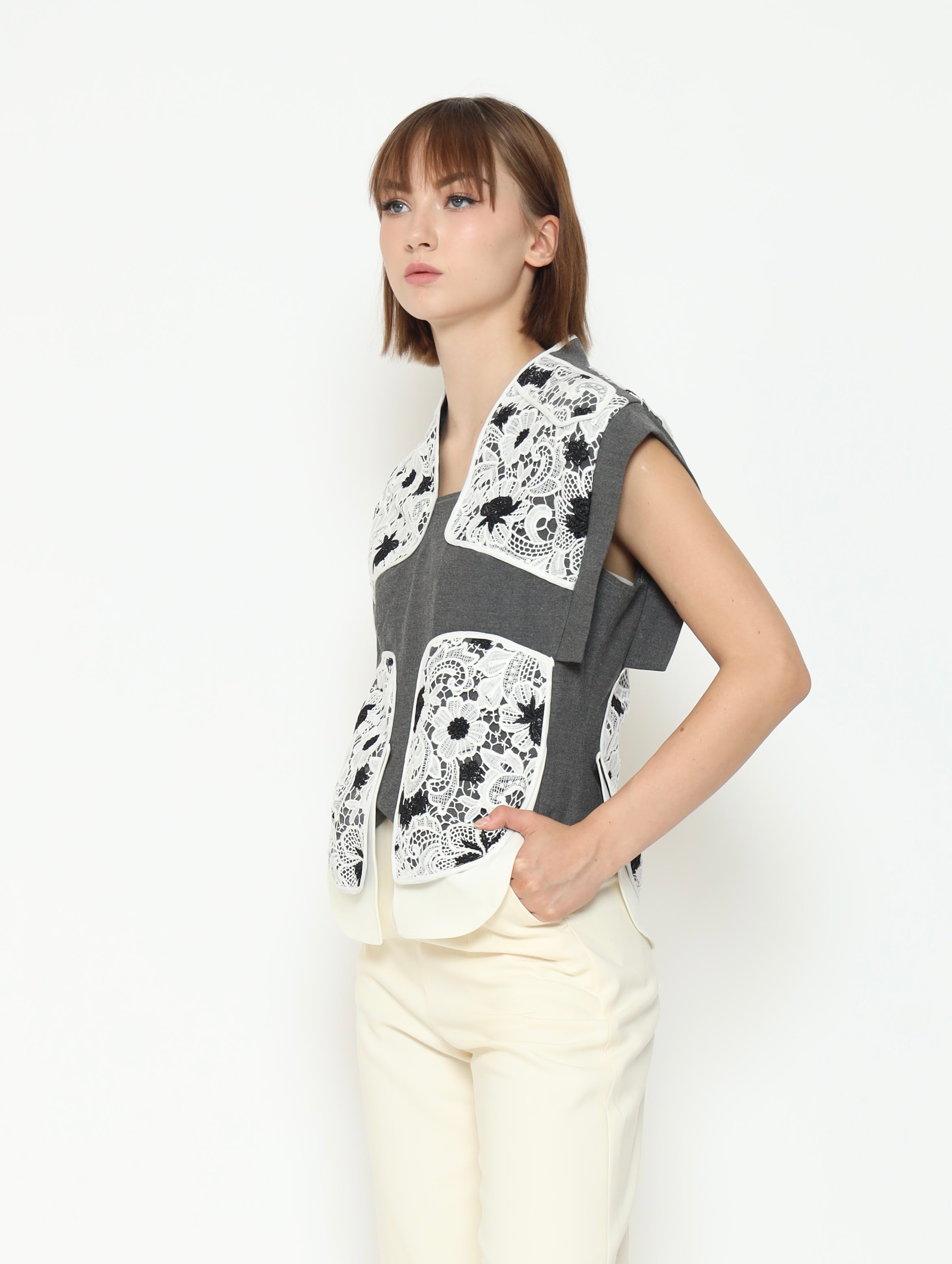 Bloom et Champs Top Brukat Abu