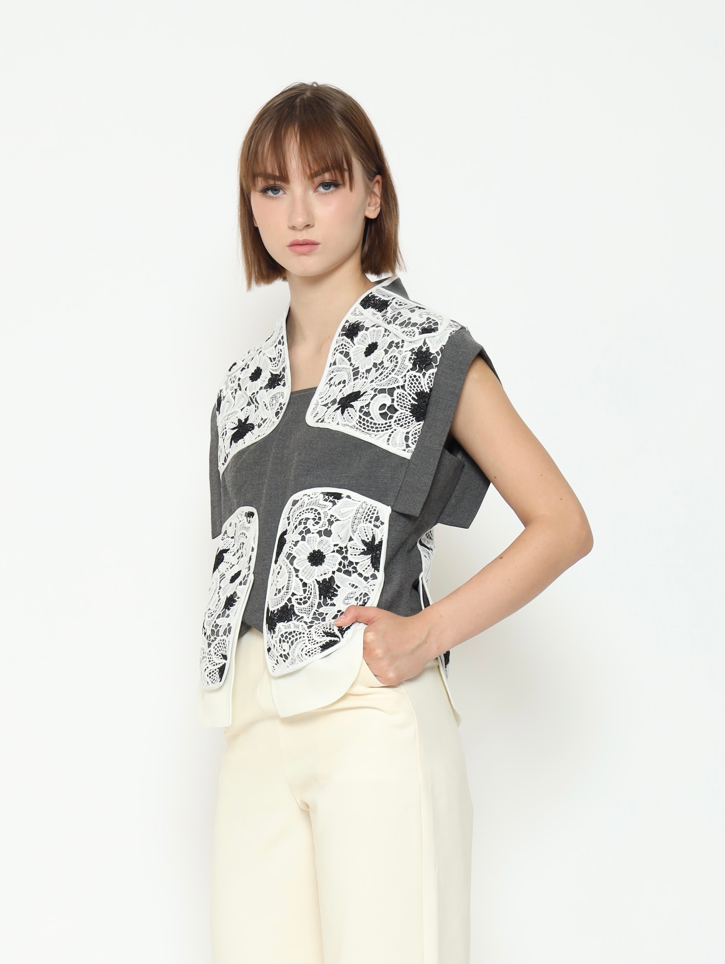 Bloom et Champs Top Brukat Abu