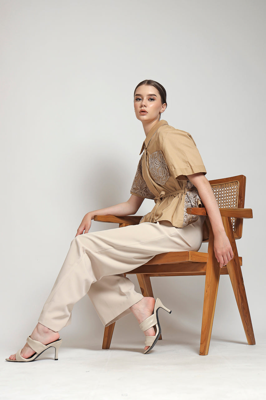 Bloom et Champs Mocha Lace Shirt