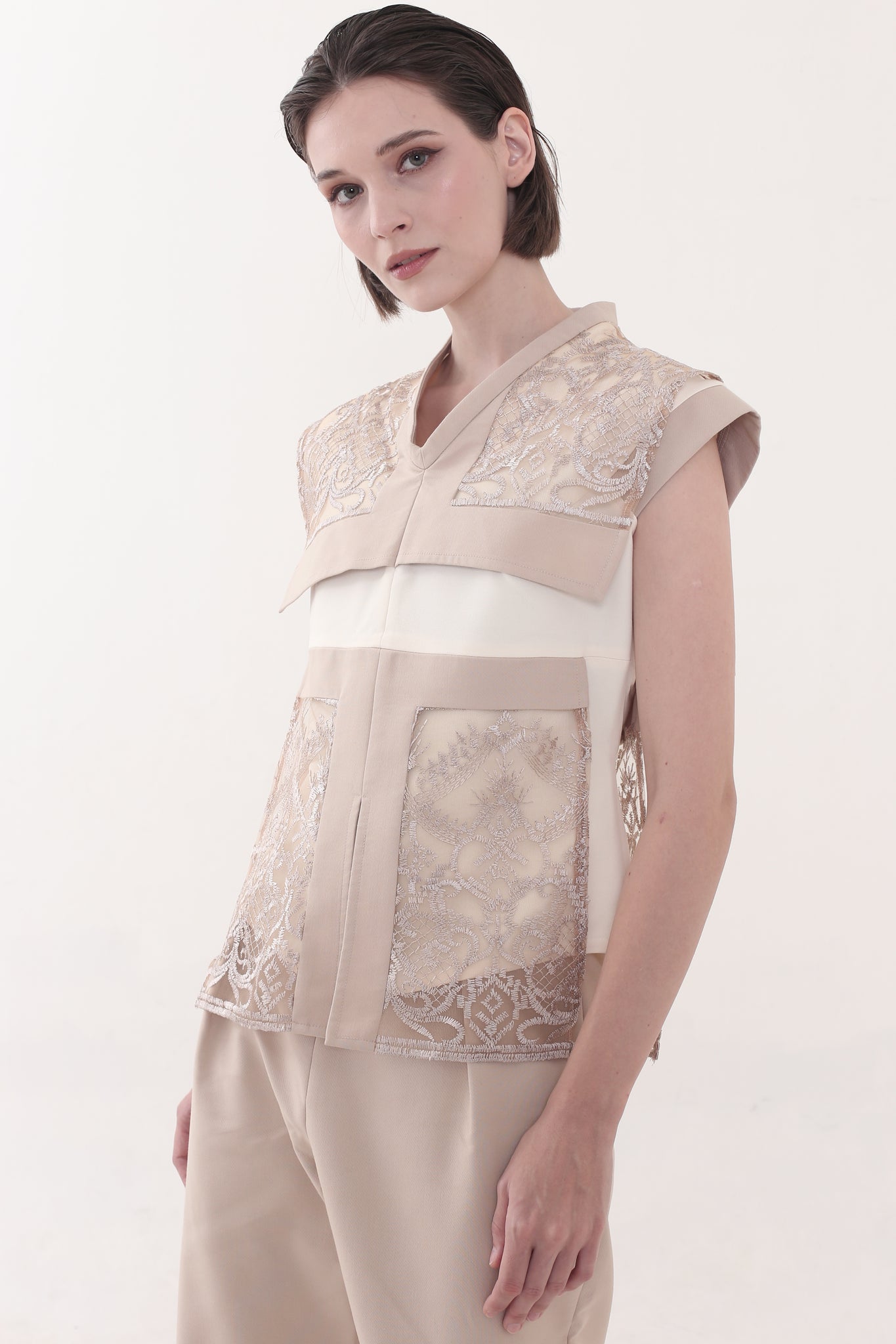 Bloom et Champs Layered Lace Top