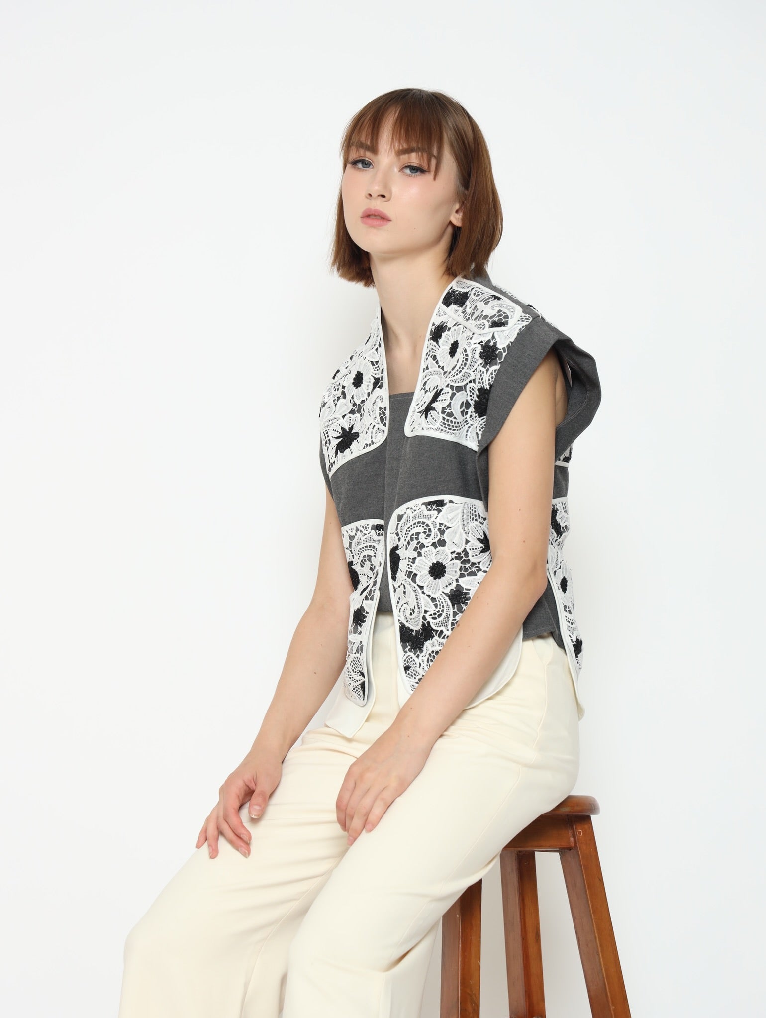 Bloom et Champs Top Brukat Abu