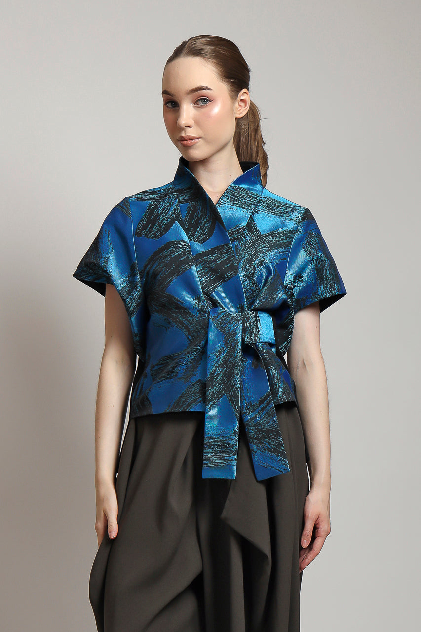 Bloom et Champs Kimono Pita in Tosca Jacquard/ Grey Assymetrical Pants