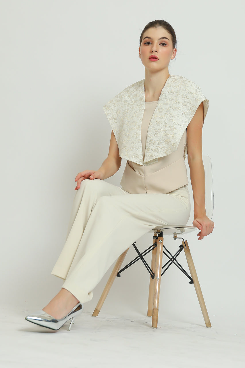 Bloom et Champs Top Lawar Emas