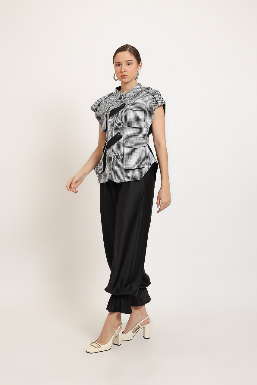 Bloom et Champs Safari Checkered Monochrome Top/Celana Ruffle Hem Pants