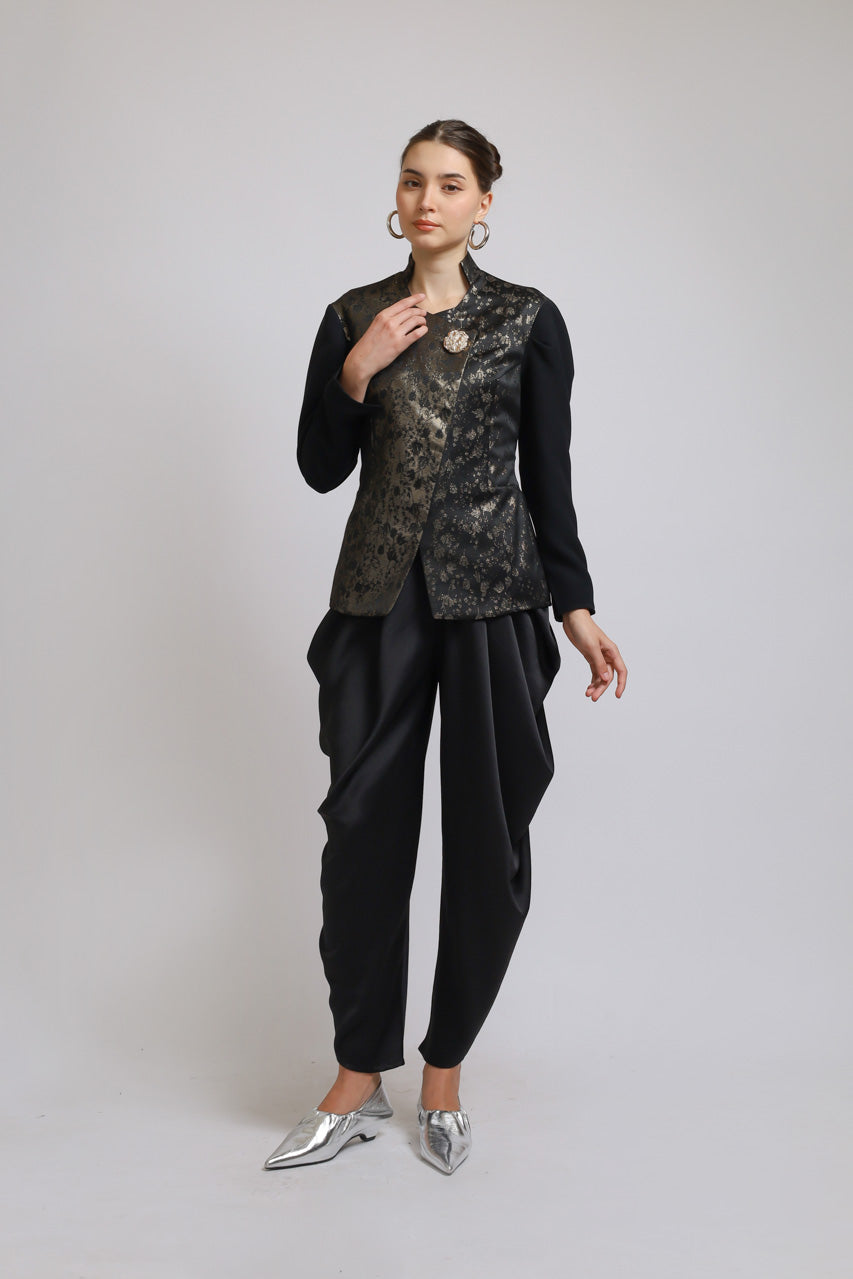 Bloom et Champs Kebaya Jacquard Blouse/Bloom et Champs Cowl Pants