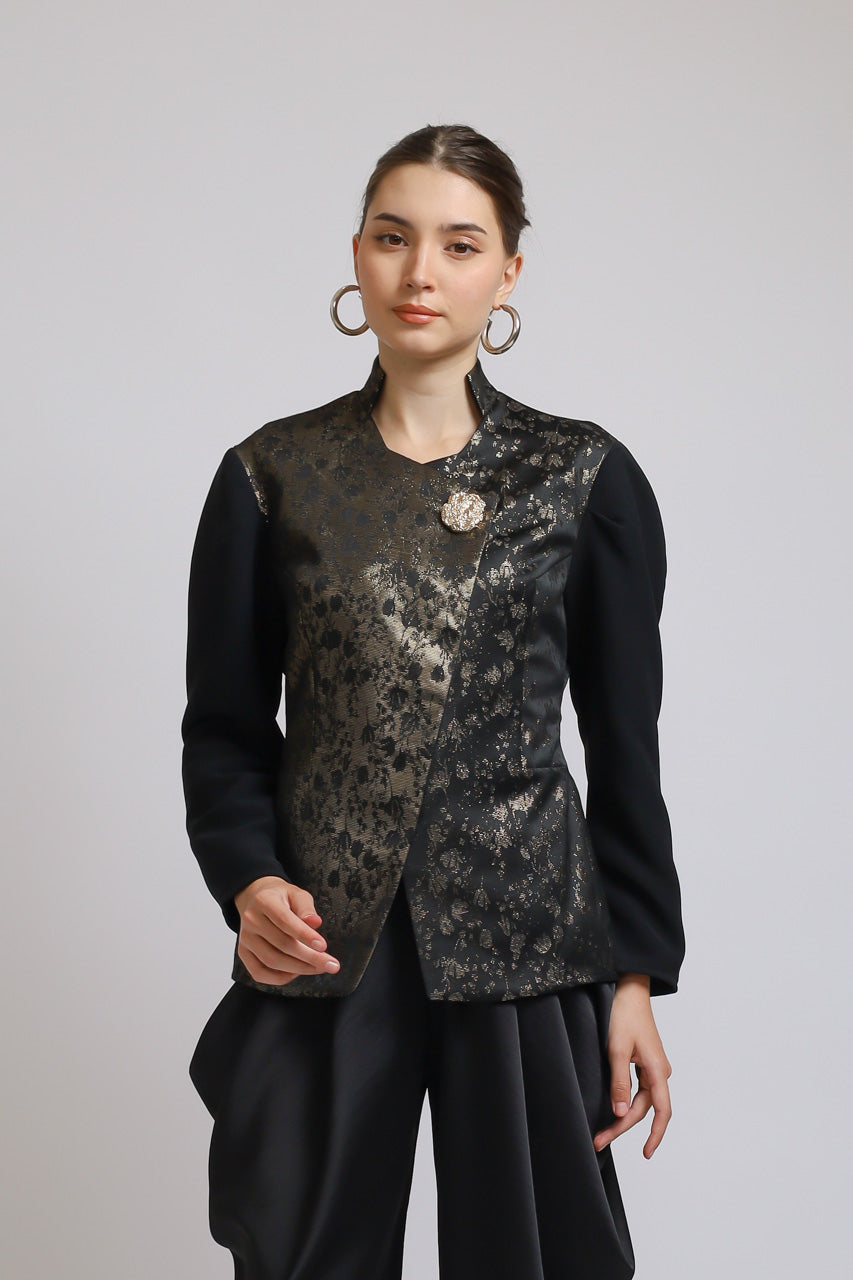 Bloom et Champs Kebaya Jacquard Blouse/Bloom et Champs Cowl Pants