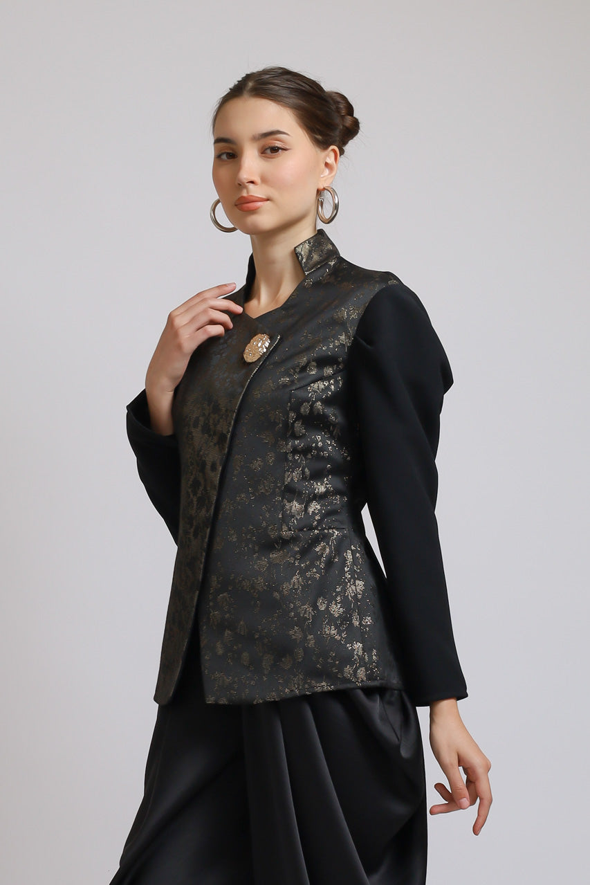 Bloom et Champs Kebaya Jacquard Blouse/Bloom et Champs Cowl Pants