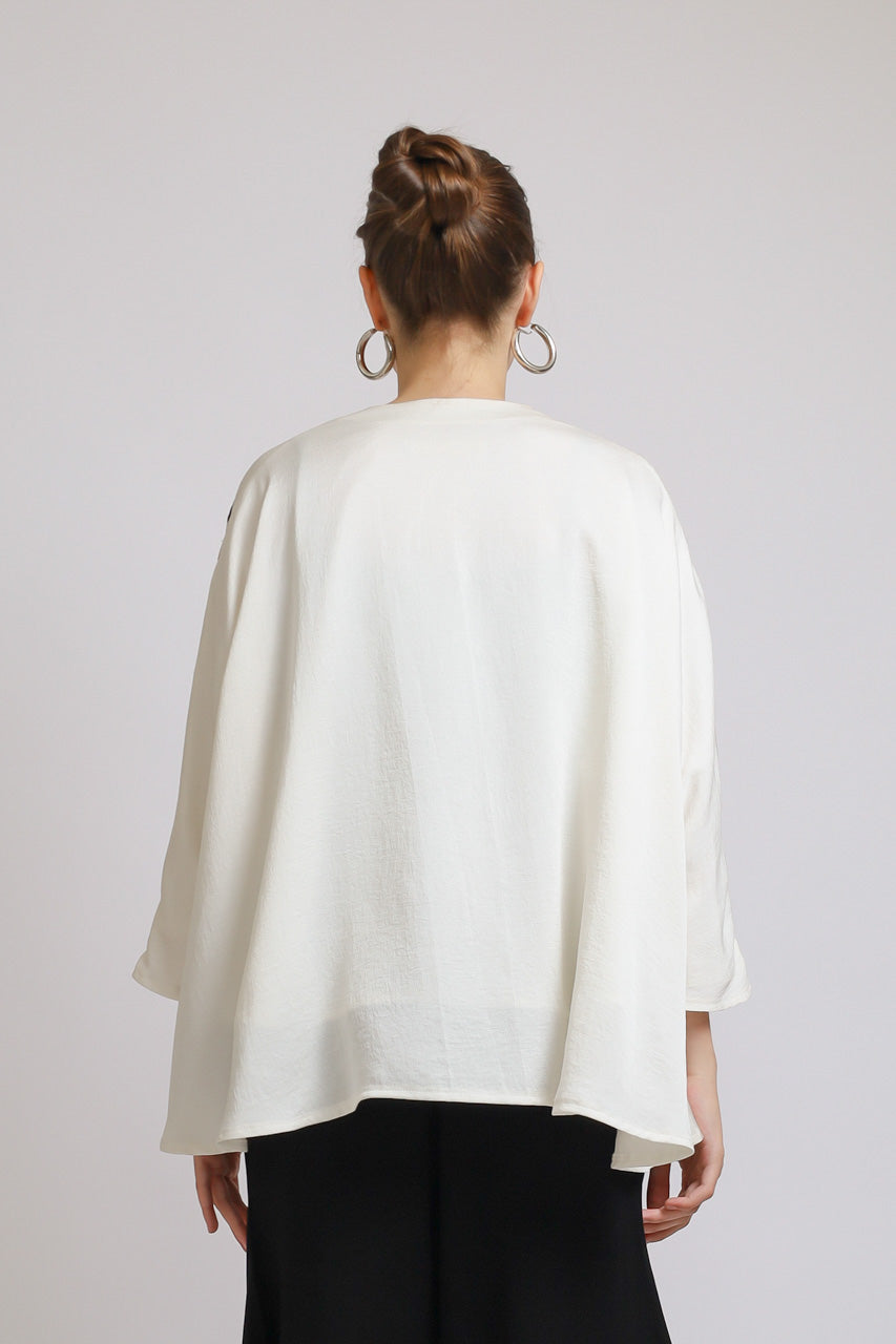 Bloom et Champs White Flora Embroidered Blouse/Bloom Doremi Pants