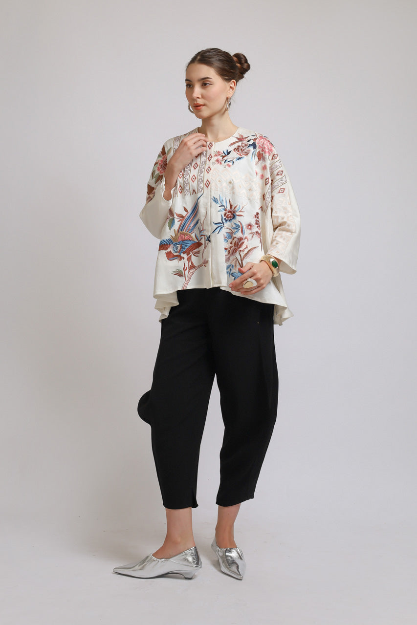 Bloom et Champs White Flora Embroidered Blouse/Bloom Doremi Pants