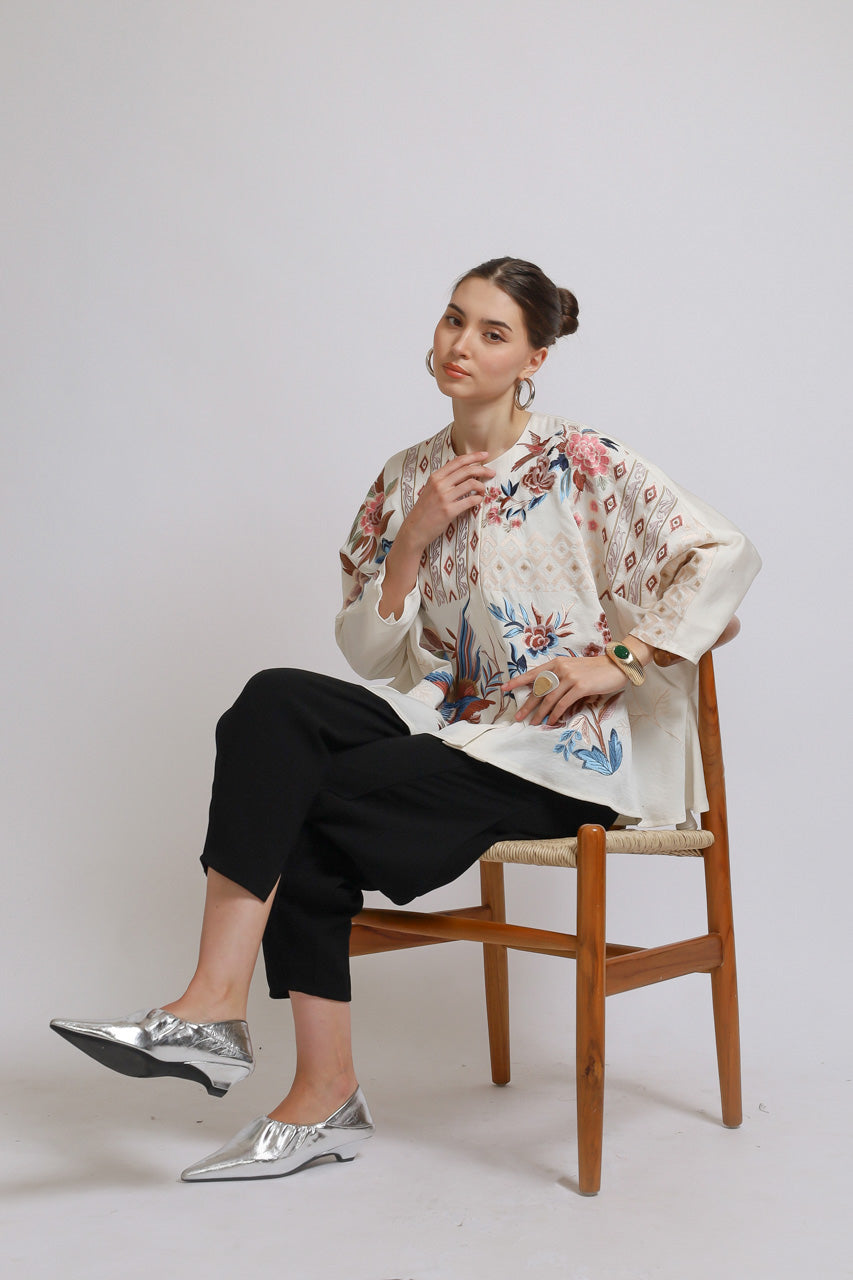 Bloom et Champs White Flora Embroidered Blouse/Bloom Doremi Pants