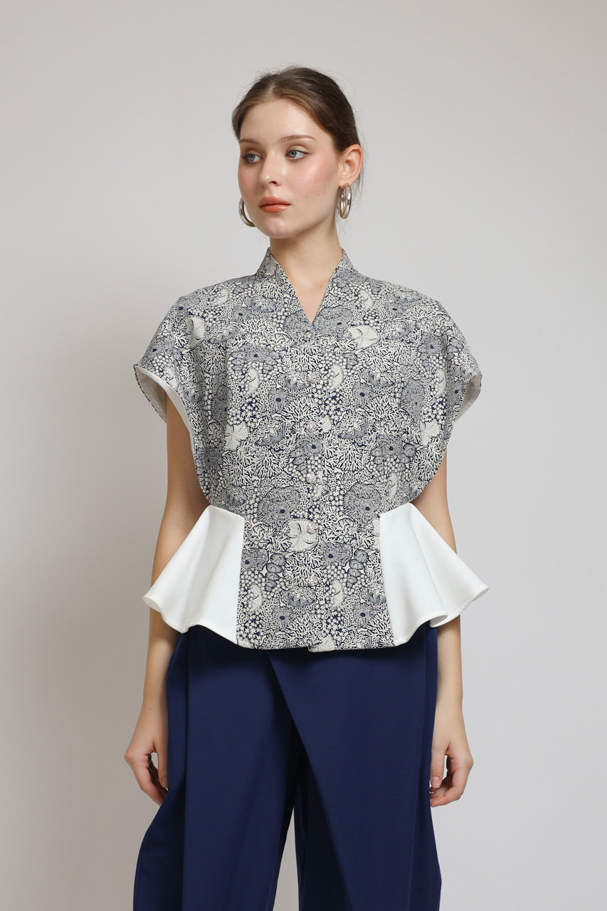 Bloom et Champs Coral Tassel Blouse