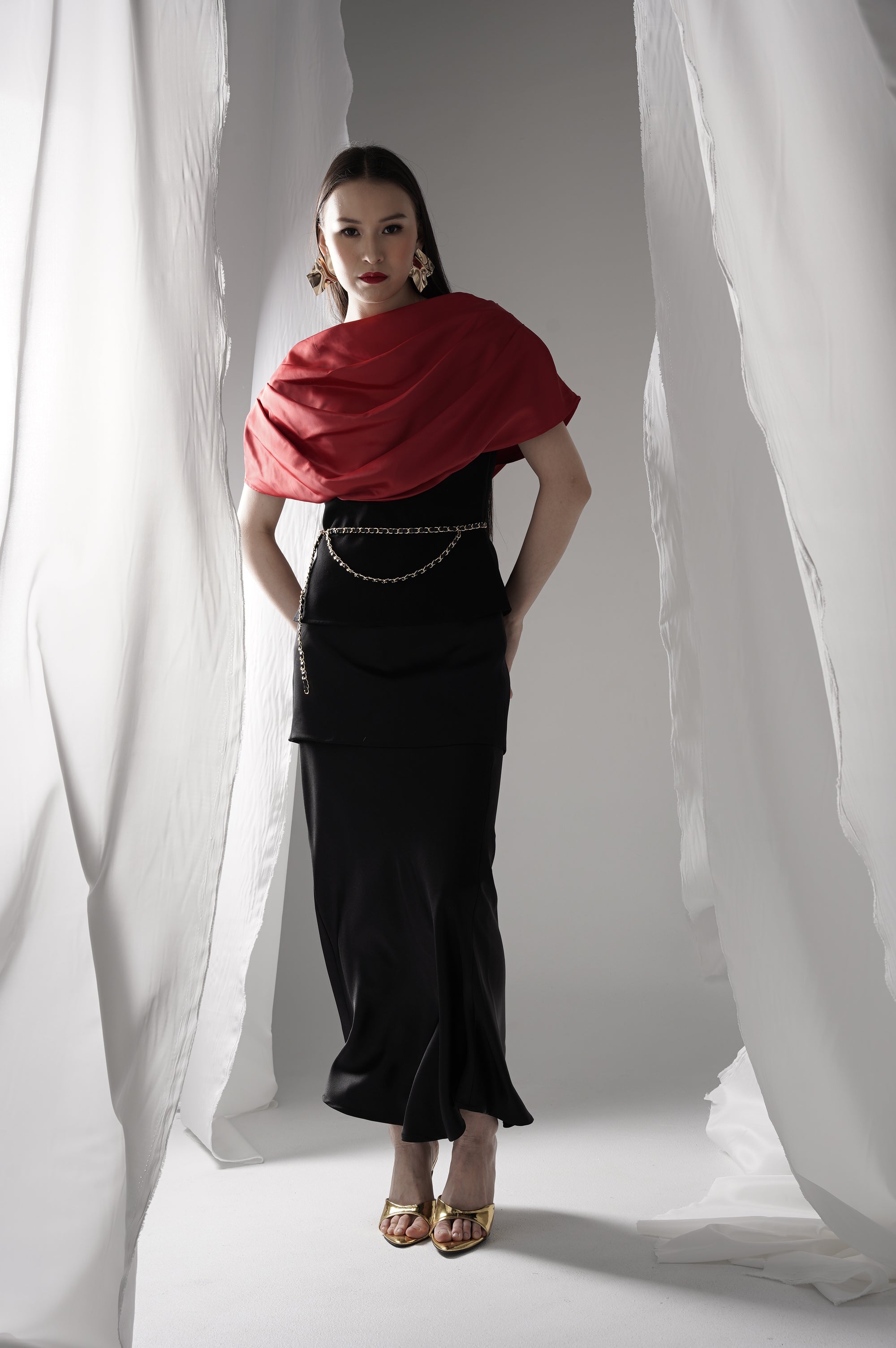 Bloom et Champs Sabrina Drapery in Cherry Red/Saten Obi Skirt in Black