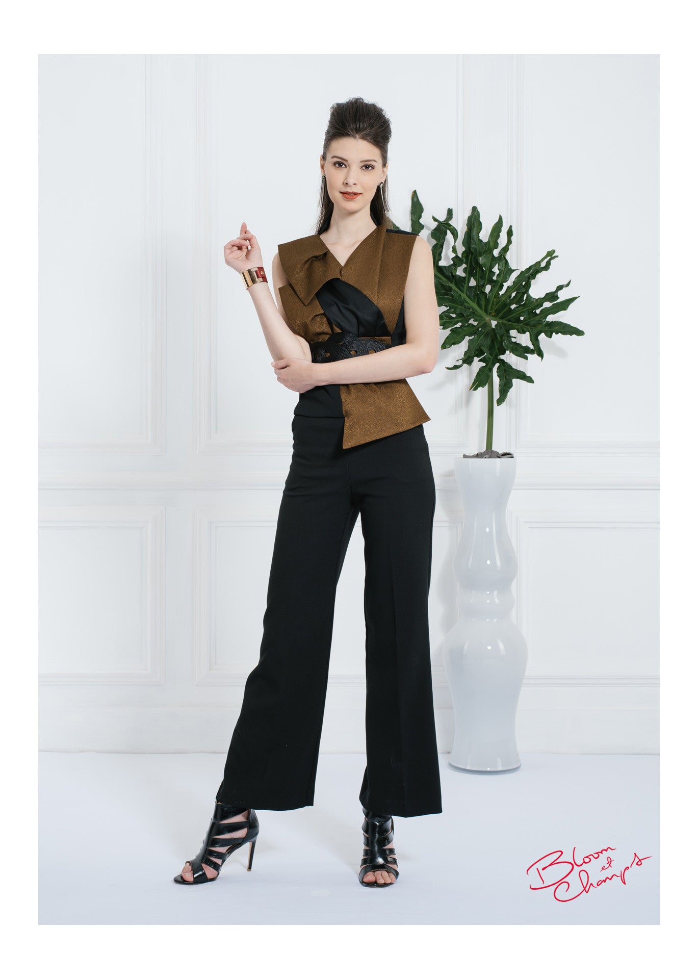 BOW Top Black Beige