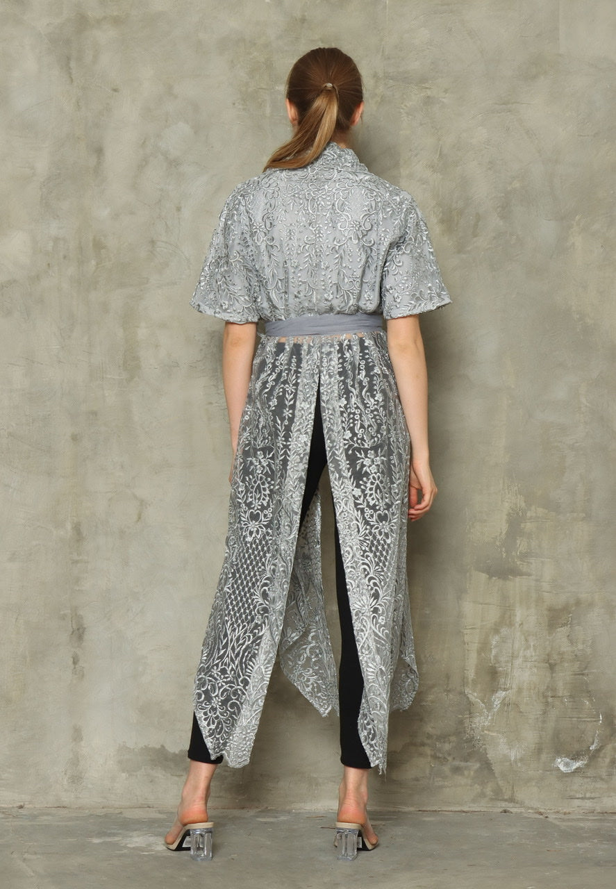 Kimono Tile Border Panjang In Silver