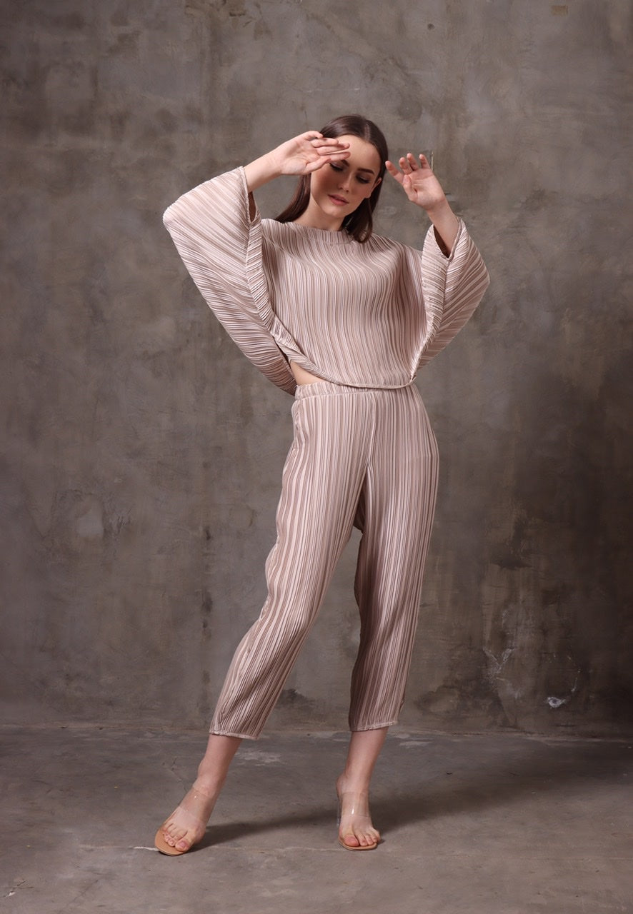 Bloom Lazy Pleats Top