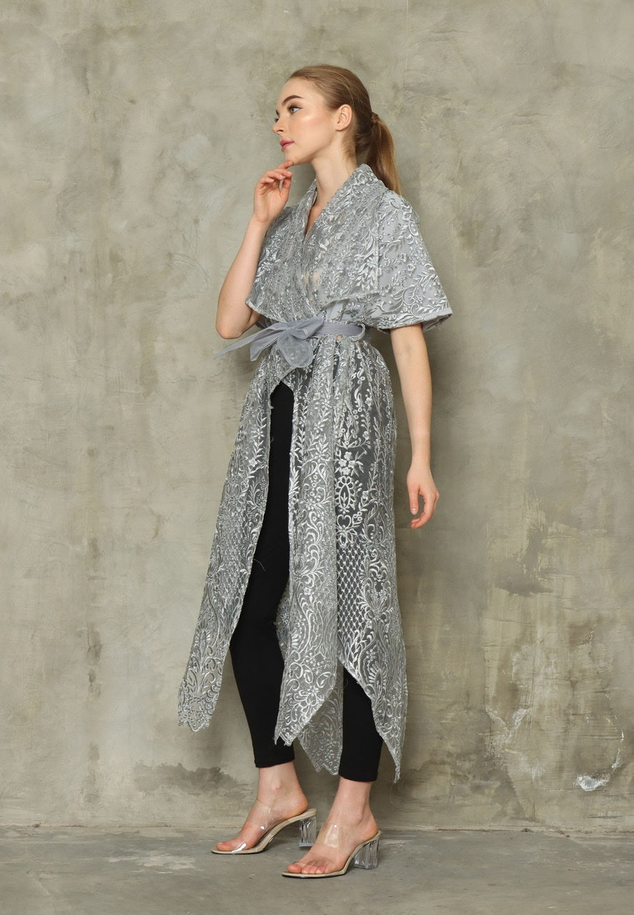 Kimono Tile Border Panjang In Silver