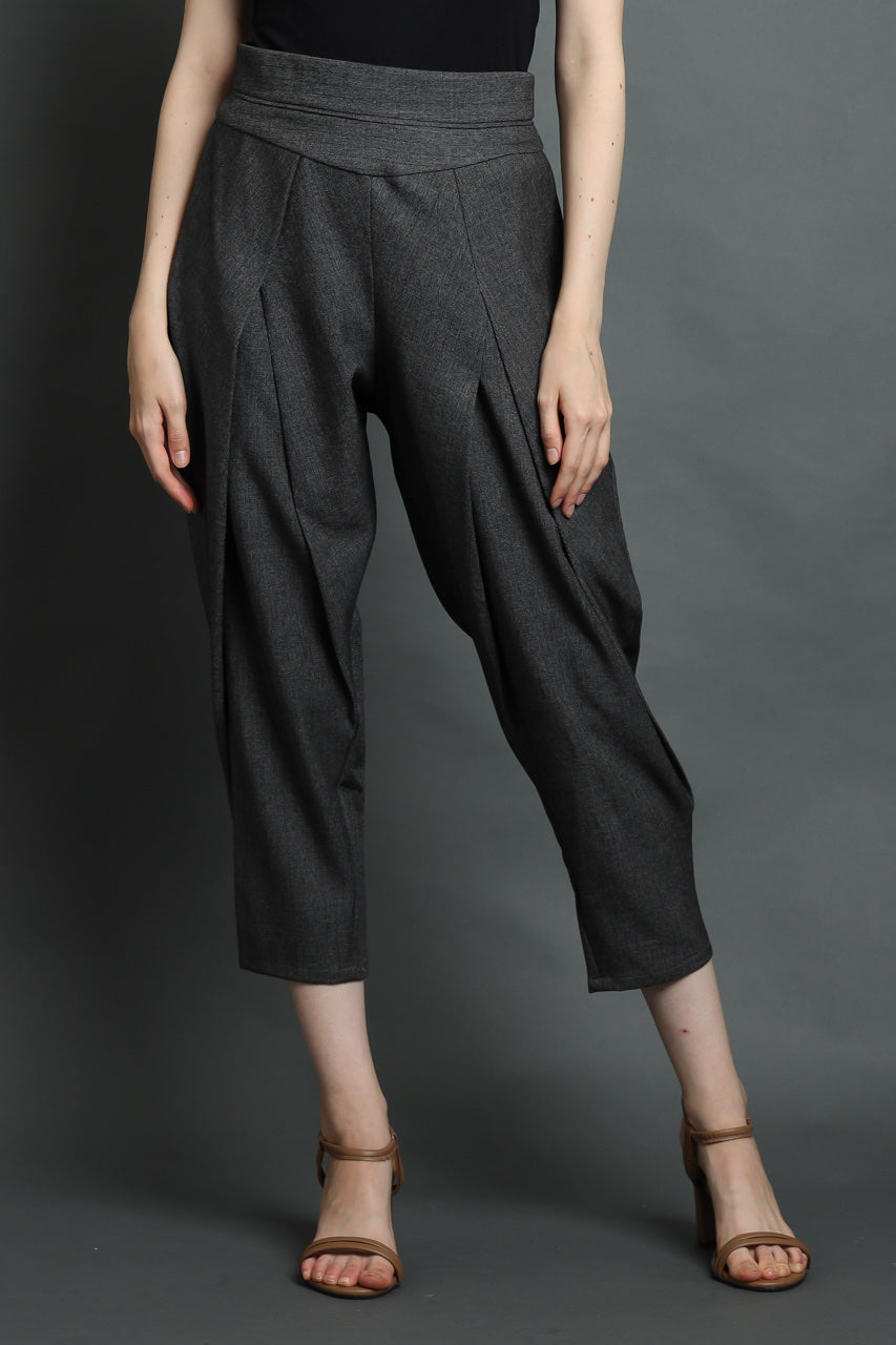 Celana Tulip in Dark Grey
