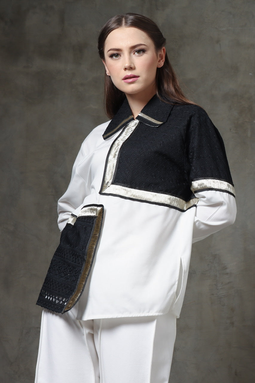 Kemeja Catur Monochrome