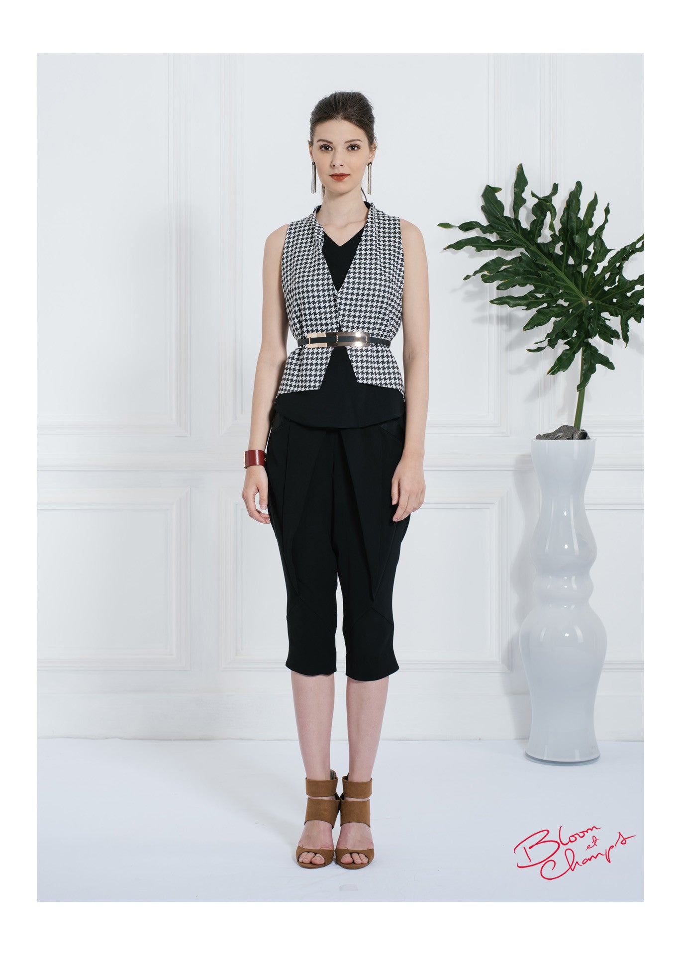 Catur Vest Top