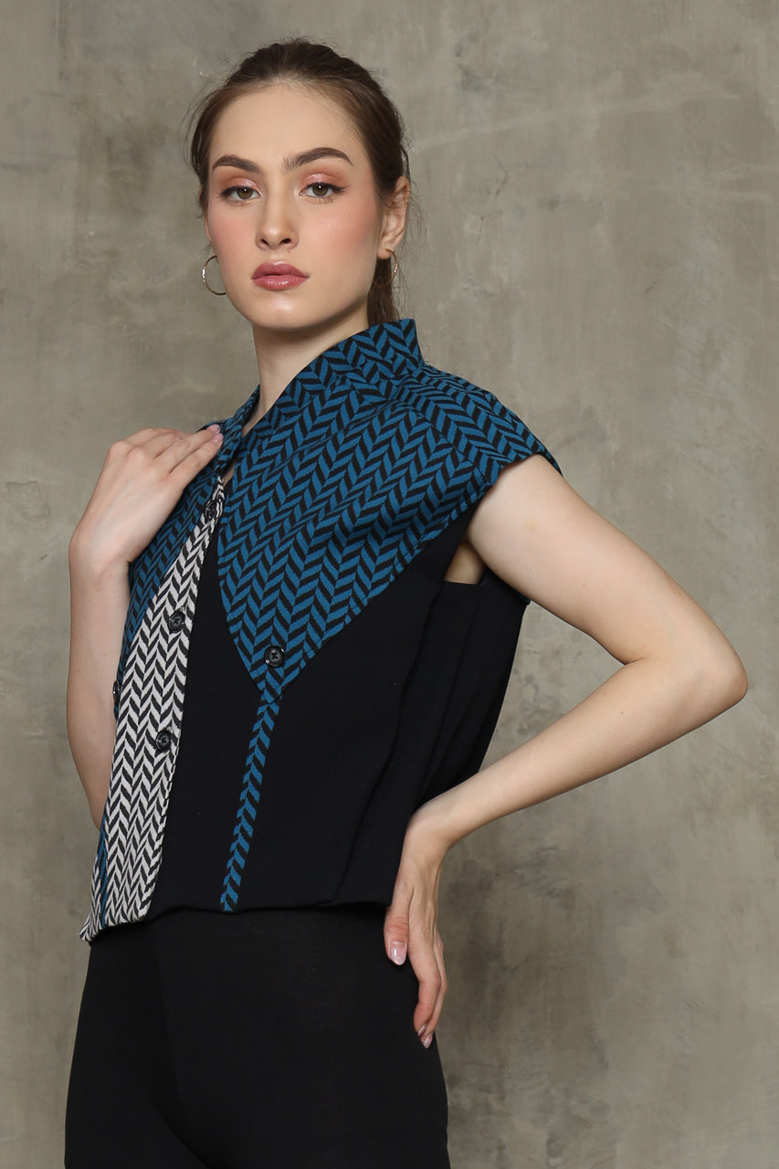 Bloom Zigzag Kancing Top