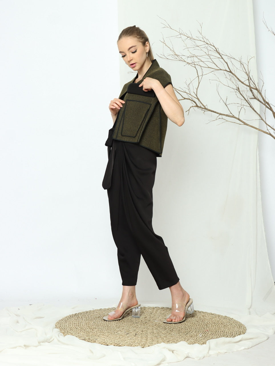 Bloom et Champs Outer Kaku in  Olive Green