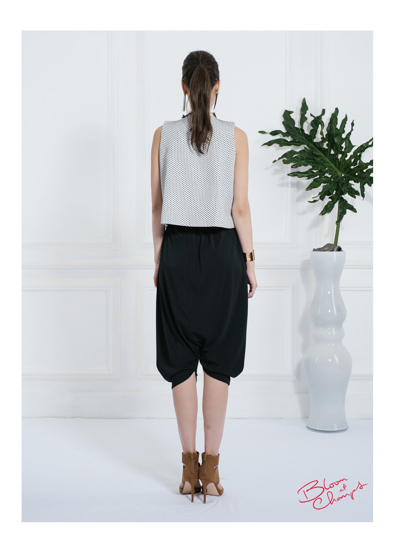 AK Sleeveless Vest Top