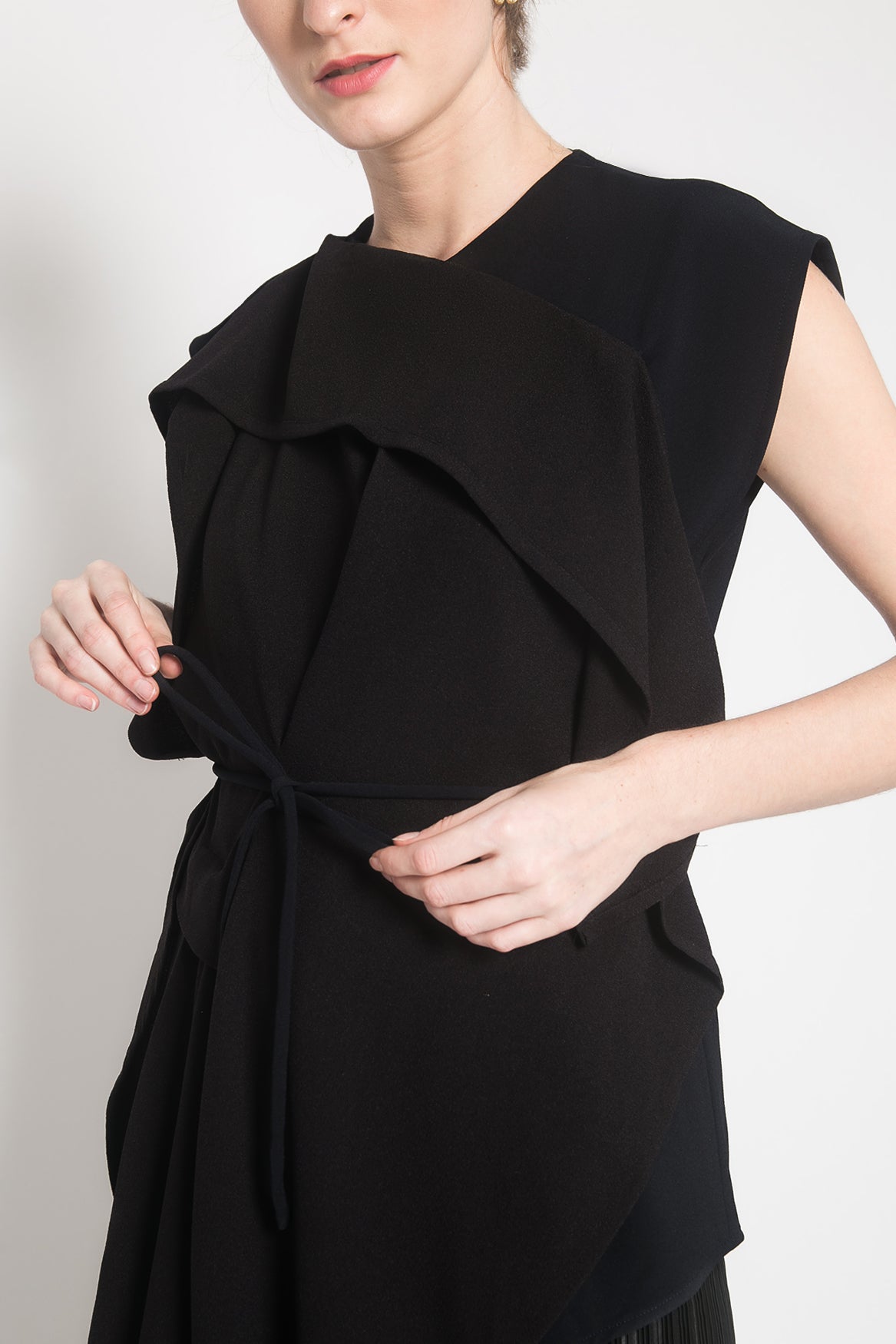 Top Taslim Tali Hitam