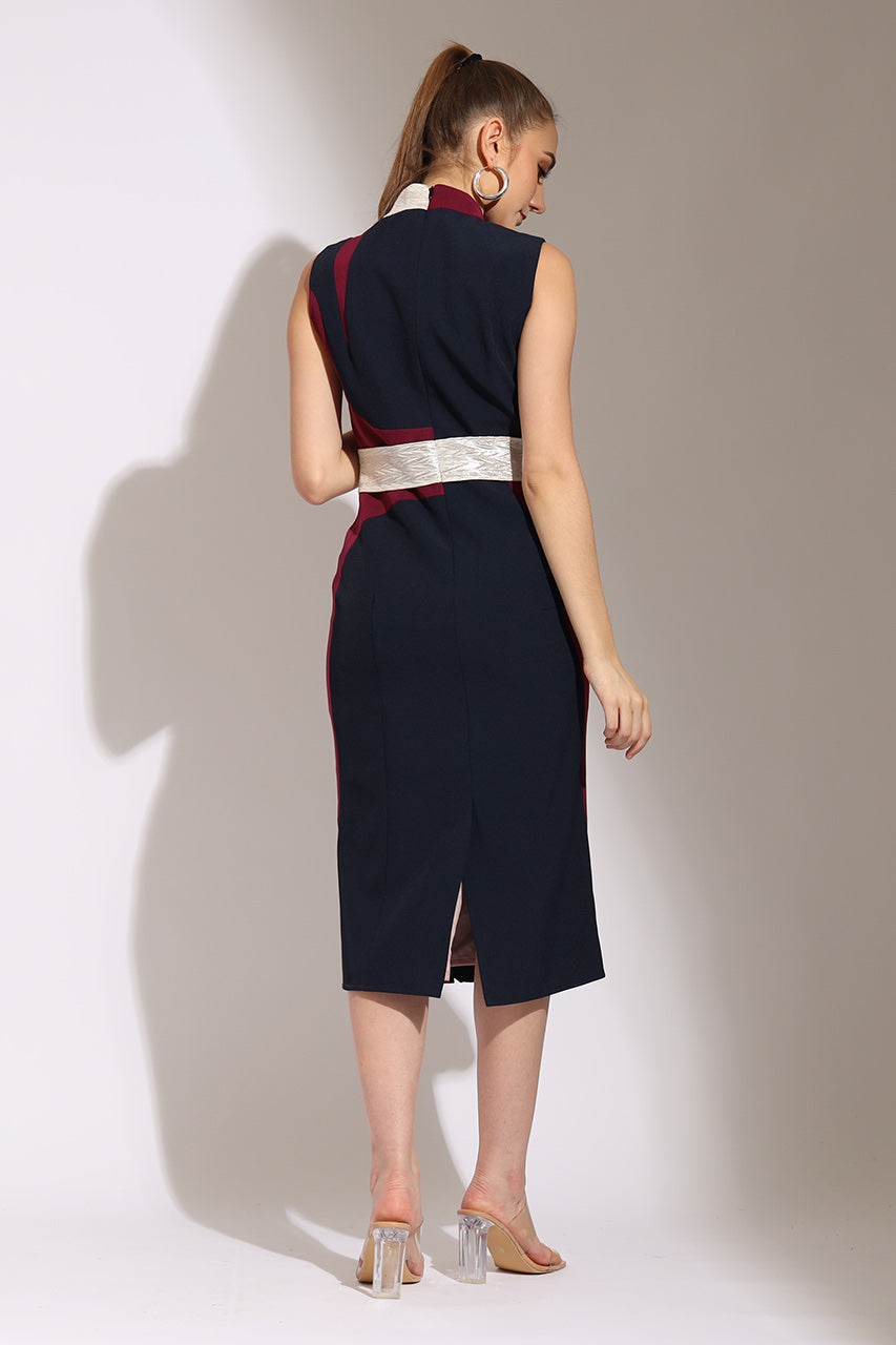 Bloom et Champs Dress Warna Maroon