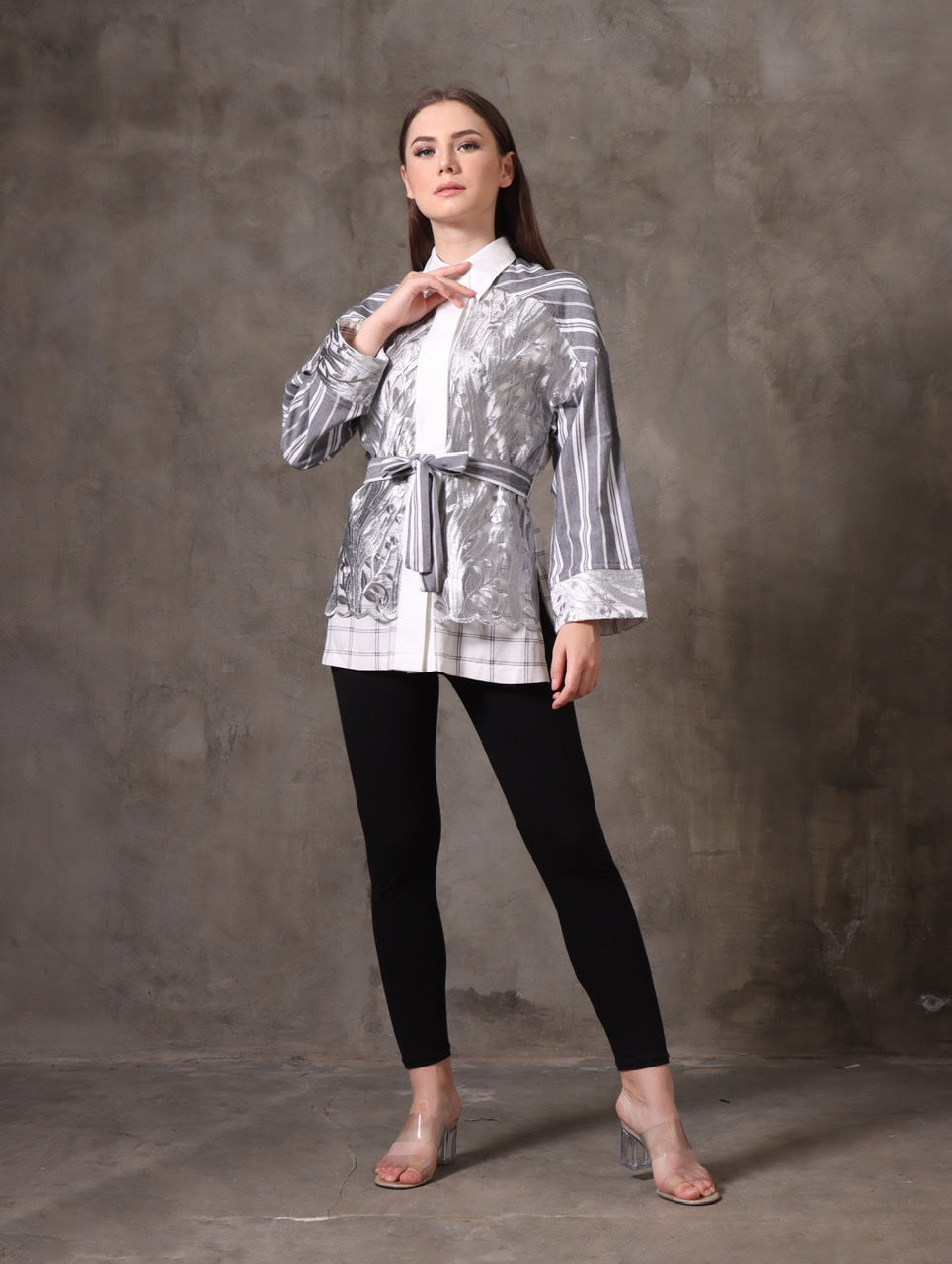 Bloom et Champs Kemeja Tulle Abu