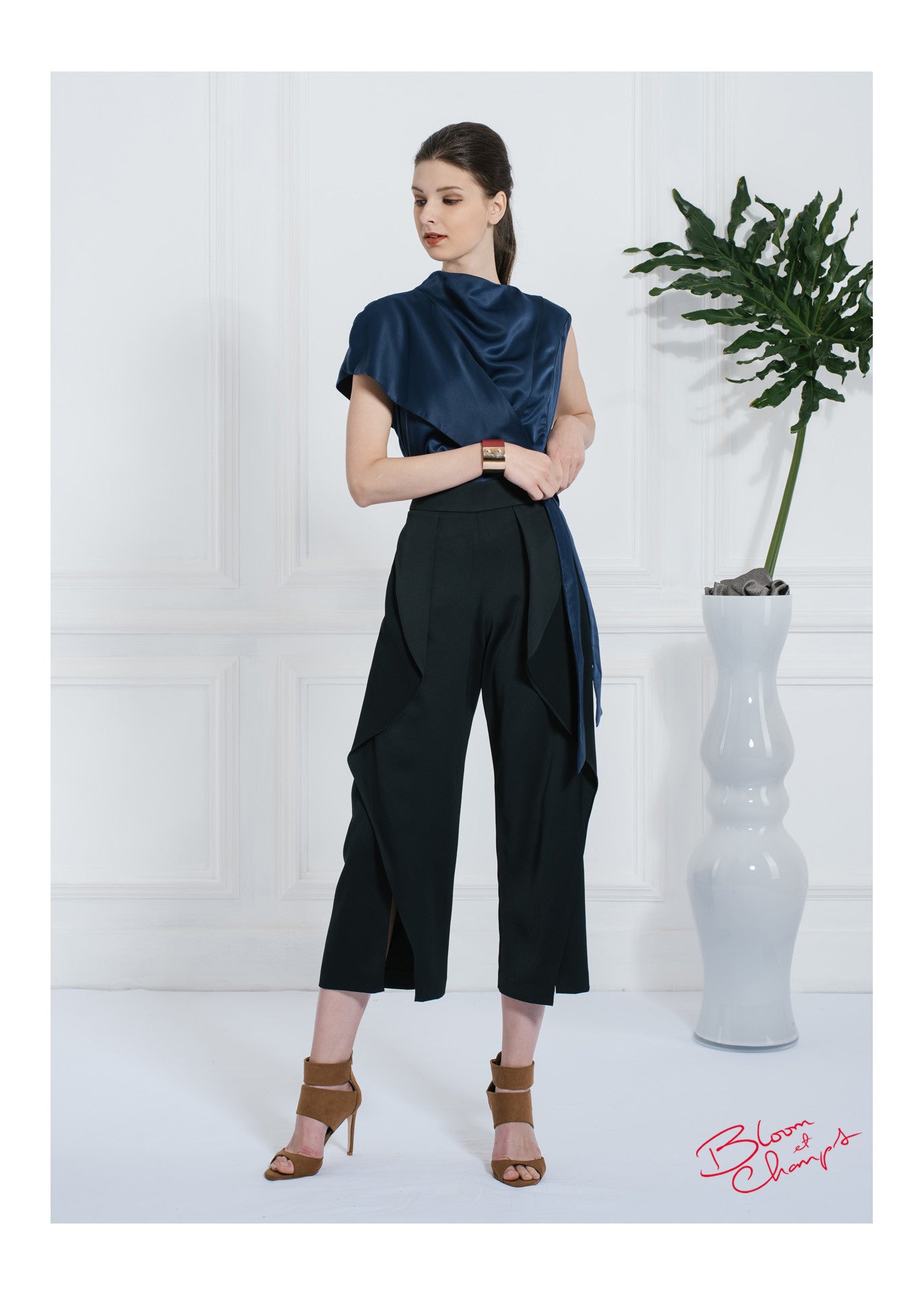 Navy Saul Top