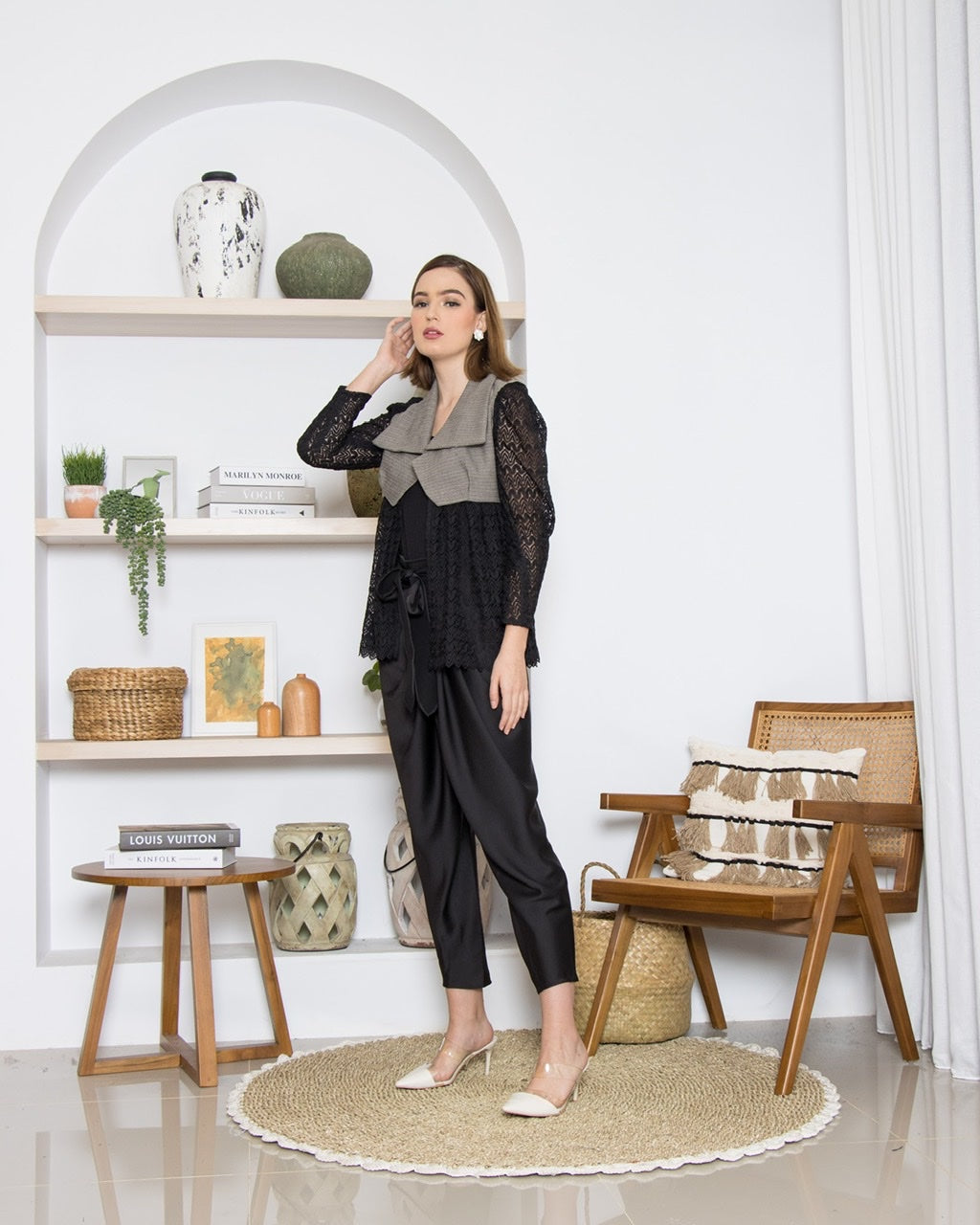Blazer Tangan Renda