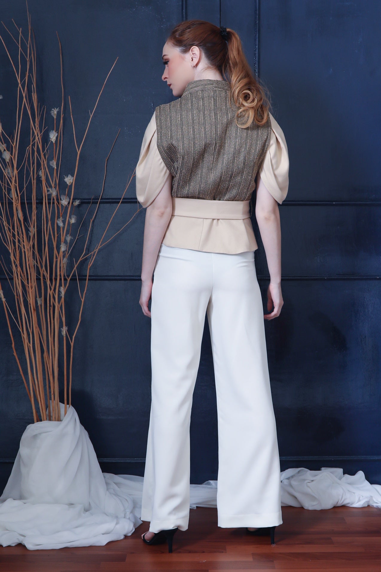 TOP JACQUARD TGN COKLAT