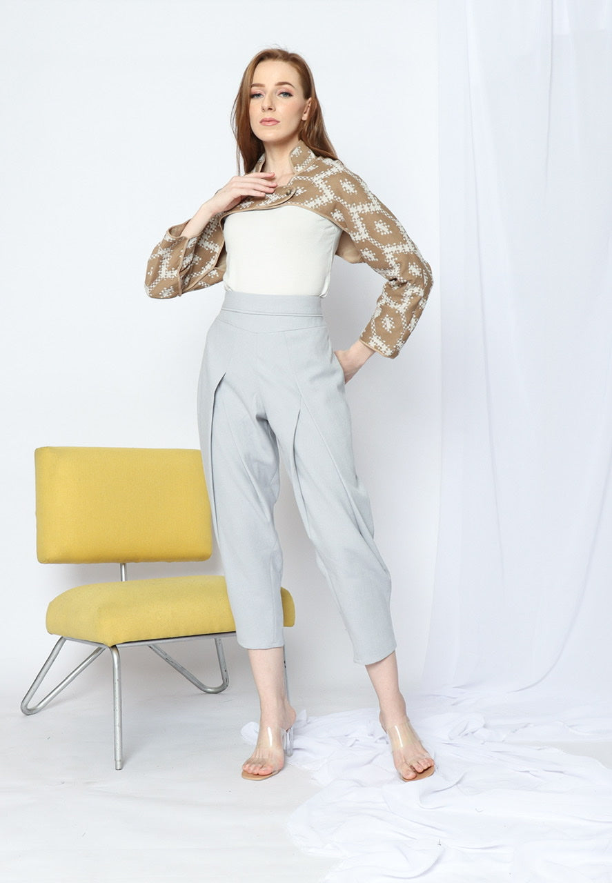 Top Setengah Cape Outer in Beige