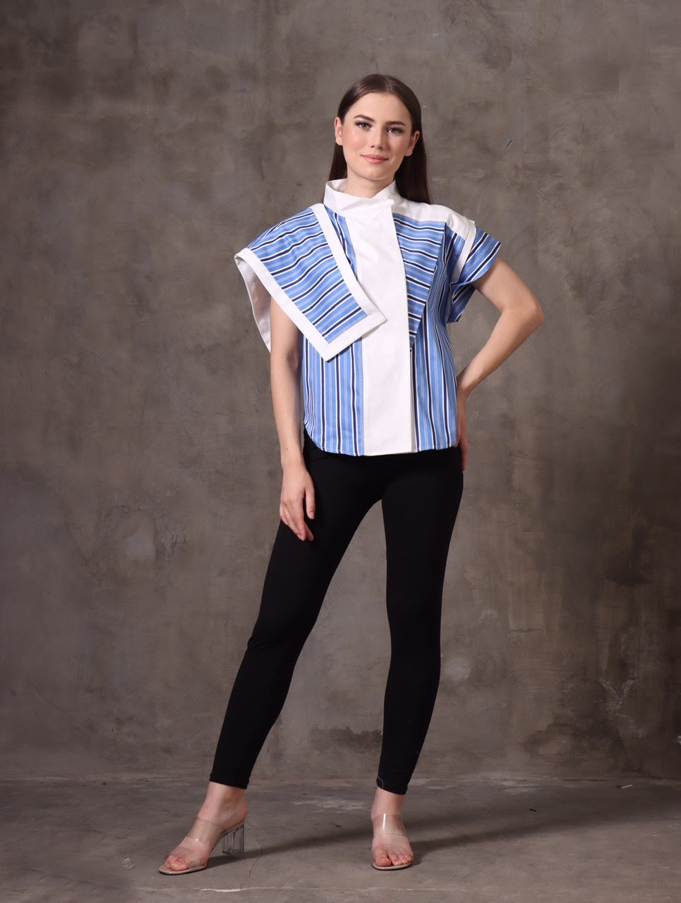 Bloom et Champs Kemeja Salur Biru Kerah Tinggi