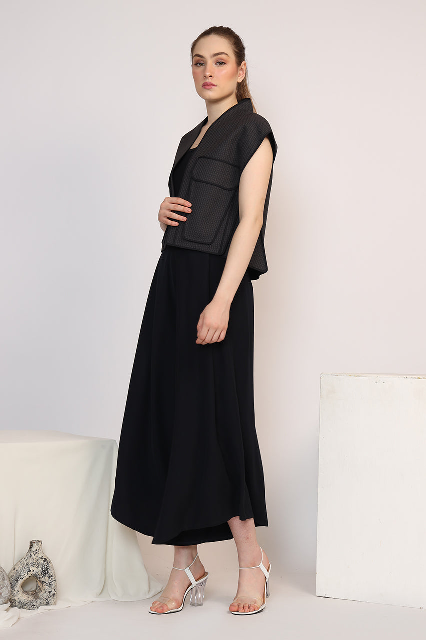 Bloom et Champs Outer Kaku Kantong paired with Celana Cloak