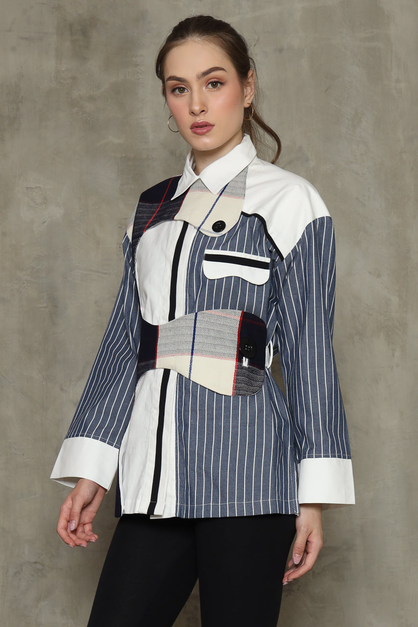 Bloom et Champs Kemeja Lengkung