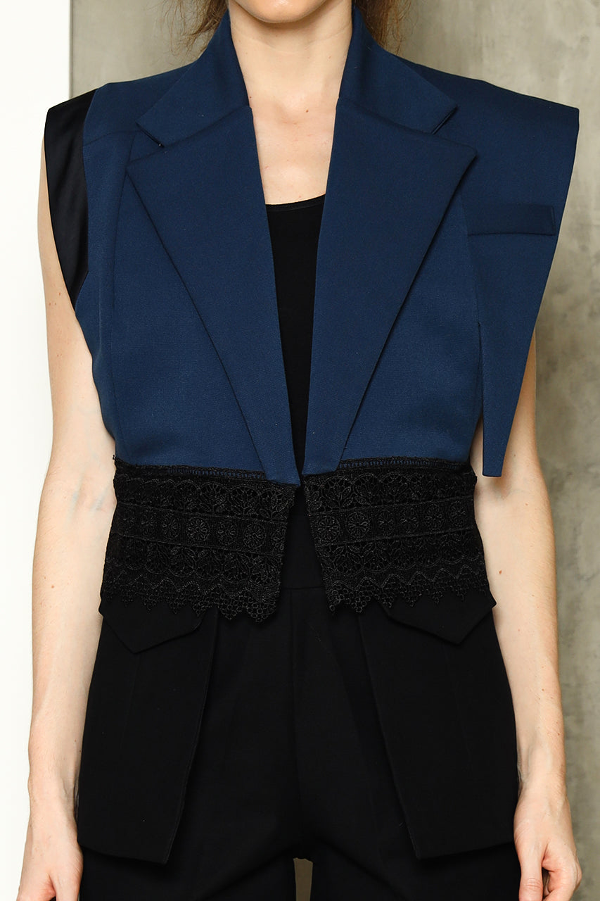 Bloom et Champs Vest Crop in Navy