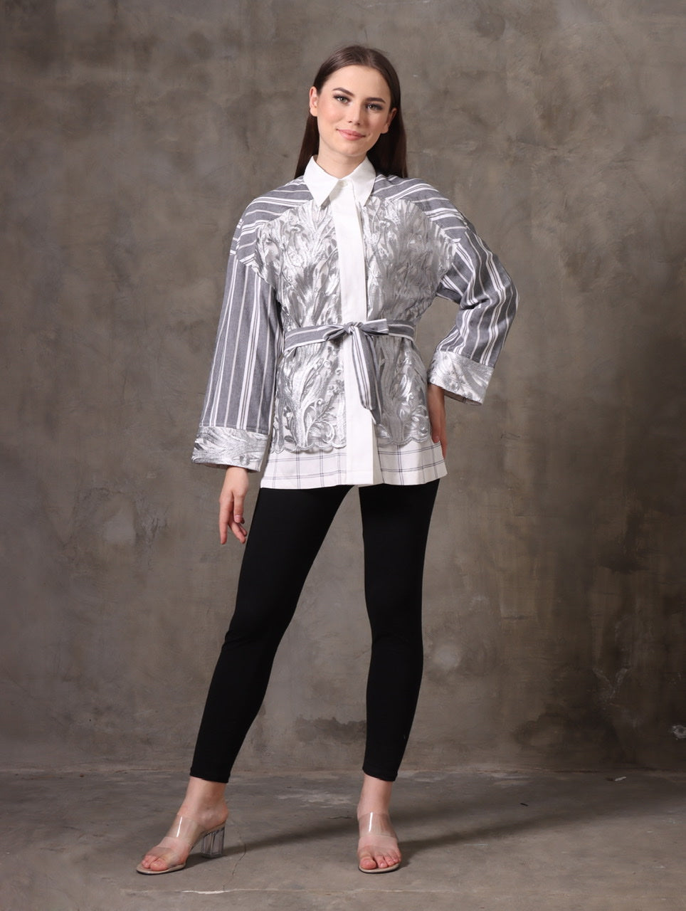 Bloom et Champs Kemeja Tulle Abu