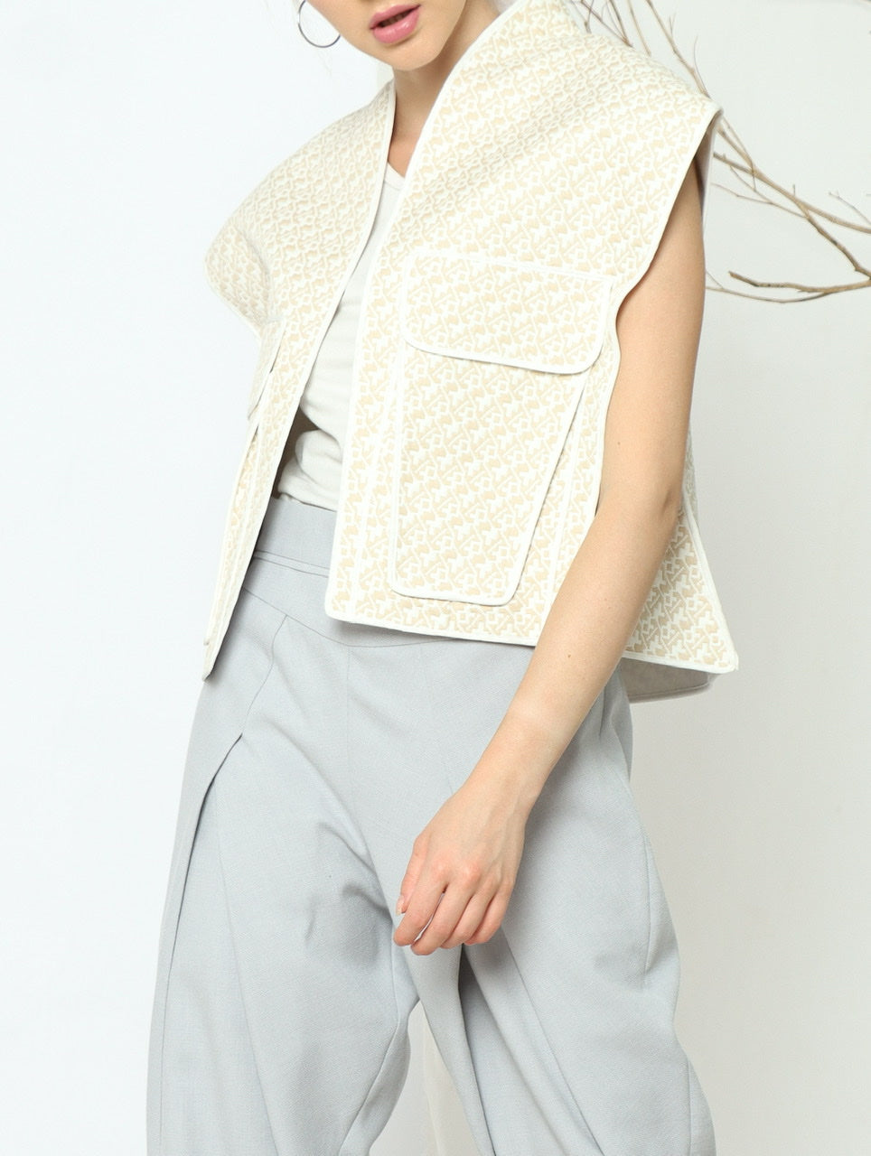 Bloom et Champs Outer Kaku Kantong Geometric Krem