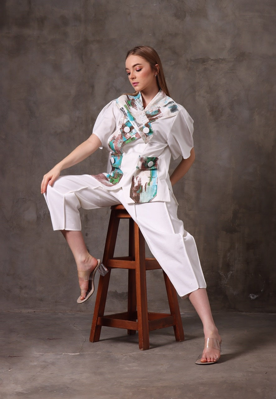 Kemeja Katun Abstrak