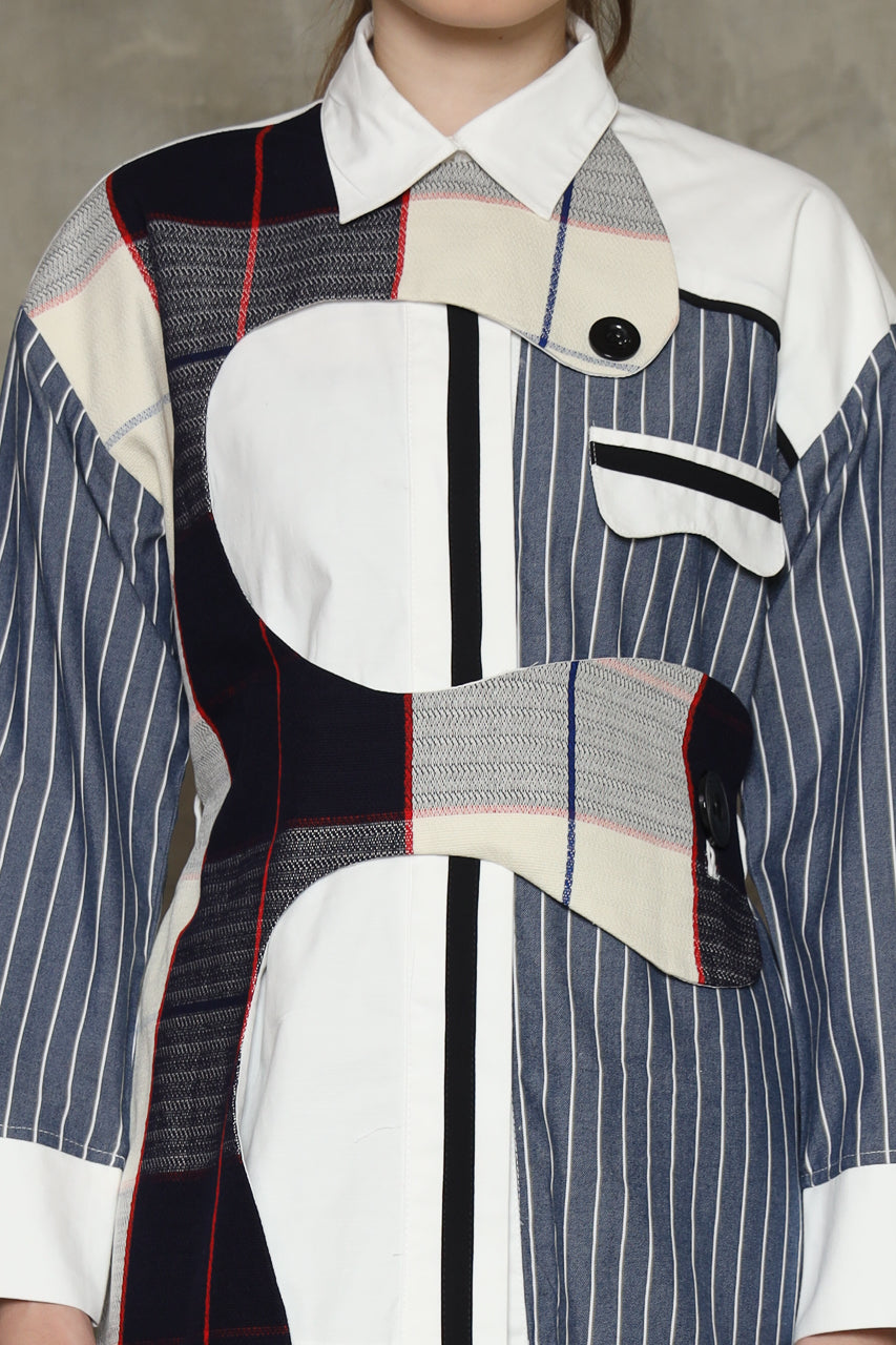 Bloom et Champs Kemeja Lengkung