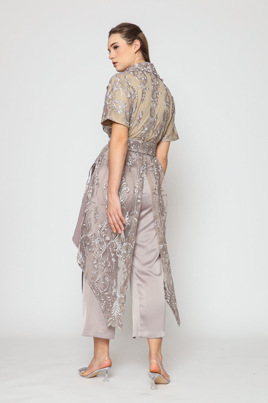 Bloom et Champs Kimono Panjang Renda